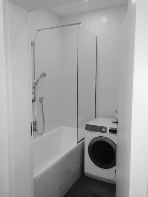 New Apartment - 10 Min Downtown Wien Exteriör bild